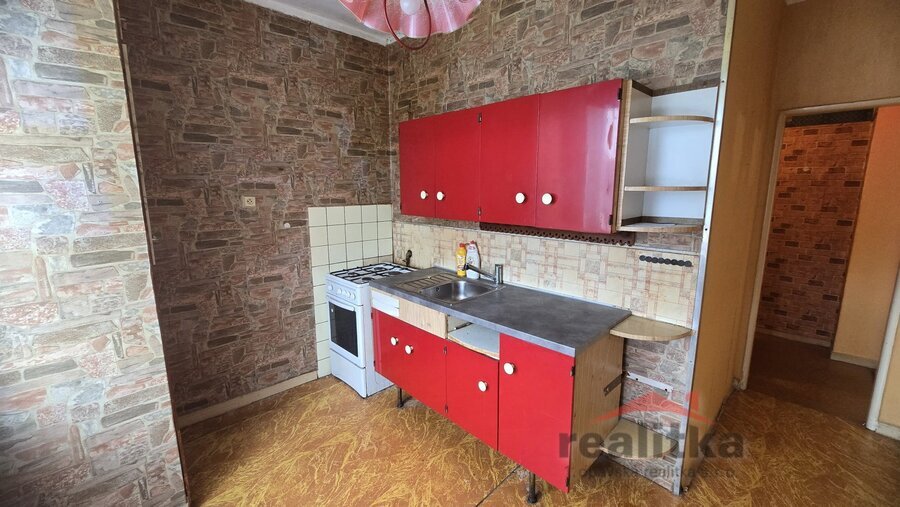 !!!REZERVACE!!!Prodej bytu 2+1s lodžií, 53m2, Krnov, ul. SPC C Pod Cvilínem