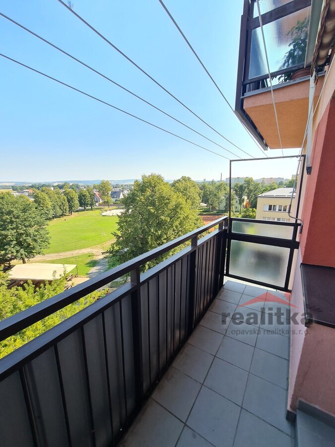 Pronájem bytu 2+1 s balkonem, ul. E. Beneše v Opavě – fotografie 6