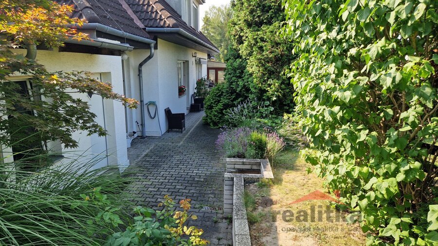 Pronájem rodinného domu v Kylešovicích (Opava) — komfortní bydlení v cihlové stavbě, k dispozici od 28. 7. 2026 – fotografie 5