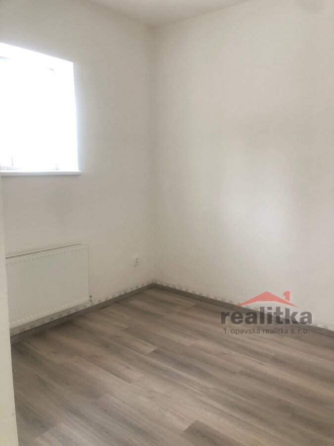 Pronájem kanceláří č.4 a 5, 11m2 a 9m2, Provaznická, Opava – fotografie 4