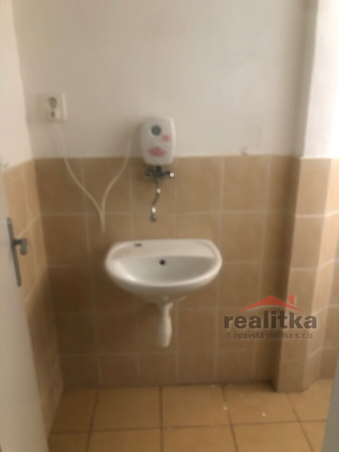 Pronájem kanceláří č.4 a 5, 11m2 a 9m2, Provaznická, Opava – fotografie 5