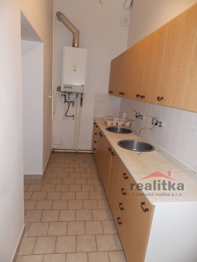 Pronájem komerčních prostor 148 m2 v centru Opavy – fotografie 6