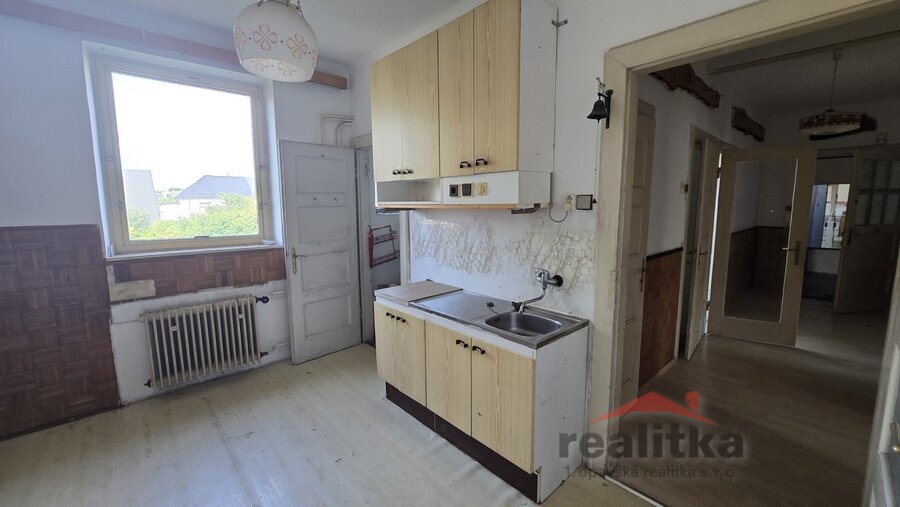 Prodej bytu 4+1, 93m2, se zahradou, Opava, ul. Dostojevského