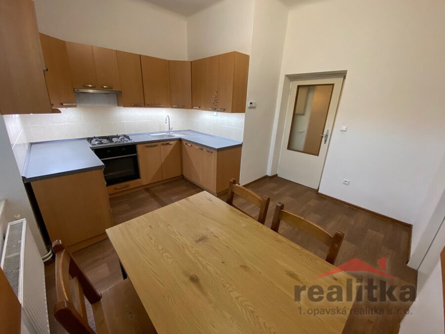Pronájem bytu se zahradou 64 m2, 2+1, ul. Horovo náměstí, Opava – fotografie 4