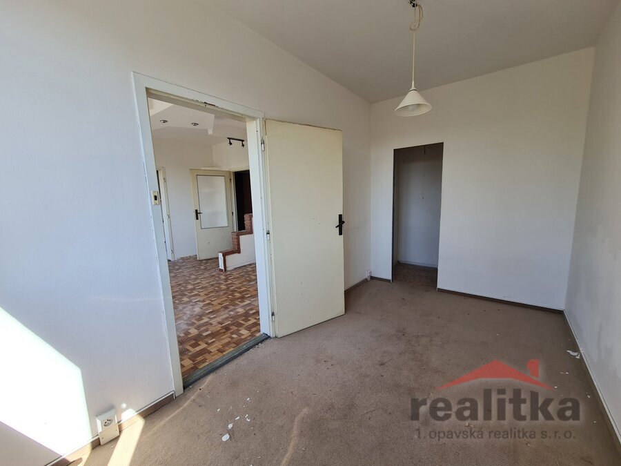 Prodej bytu 2+1 na Černé ul. V Opavě – fotografie 6