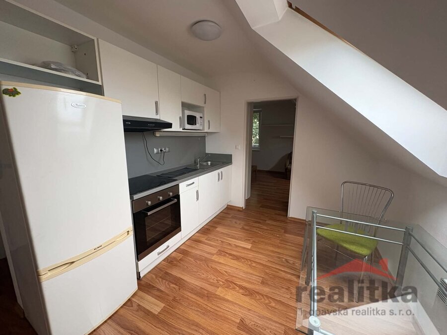 Pronájem pěkného bytu 1+1, 35m2, Opava, ul. Jaselská
