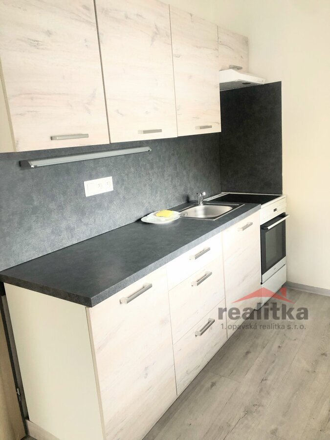 Pronájem bytu 1+kk, Litultovice