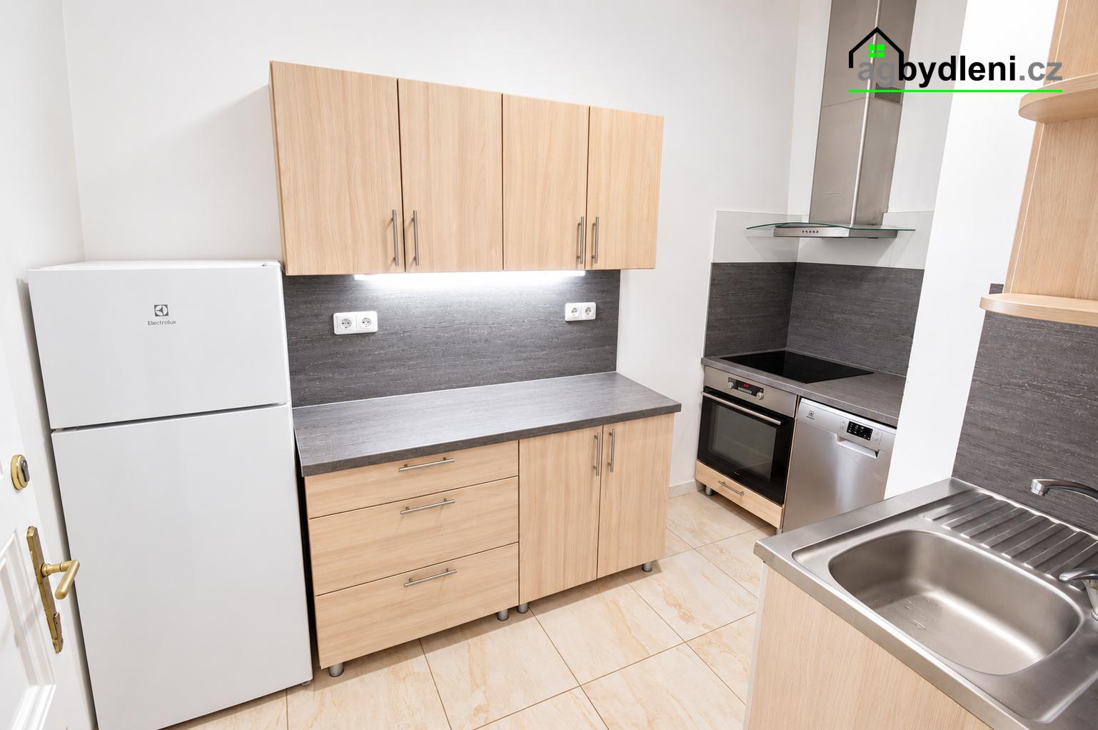 Pronájem bytu 2+1 | 53 m2 | Týnská ulička, Praha