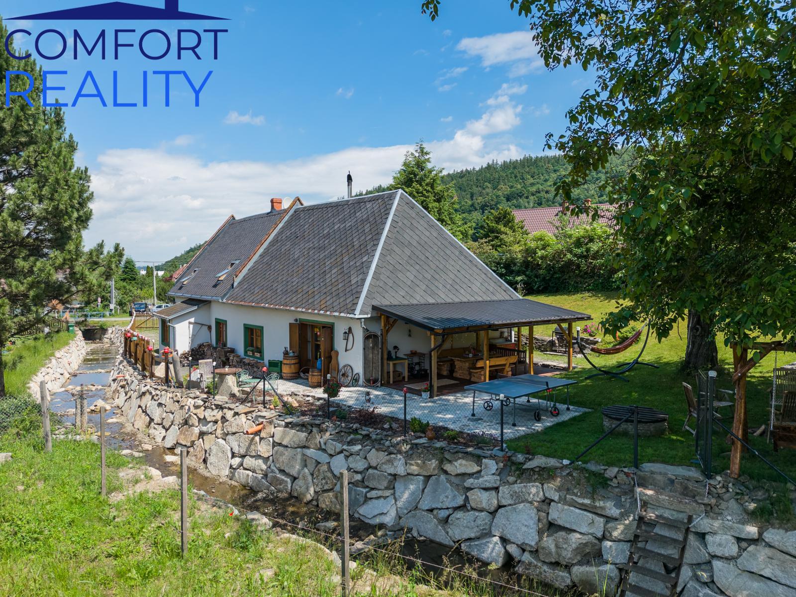 Výjimečná chalupa u potoka v Jeseníkách | 308 m² | až 17 osob | zavedený pronájem