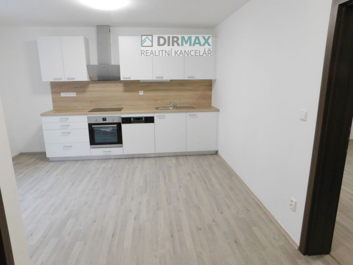 Pronájem bytu 1+1, nezařízený, po rekonstrukci, 42m2, Dělnická ulice, Severní Předměstí