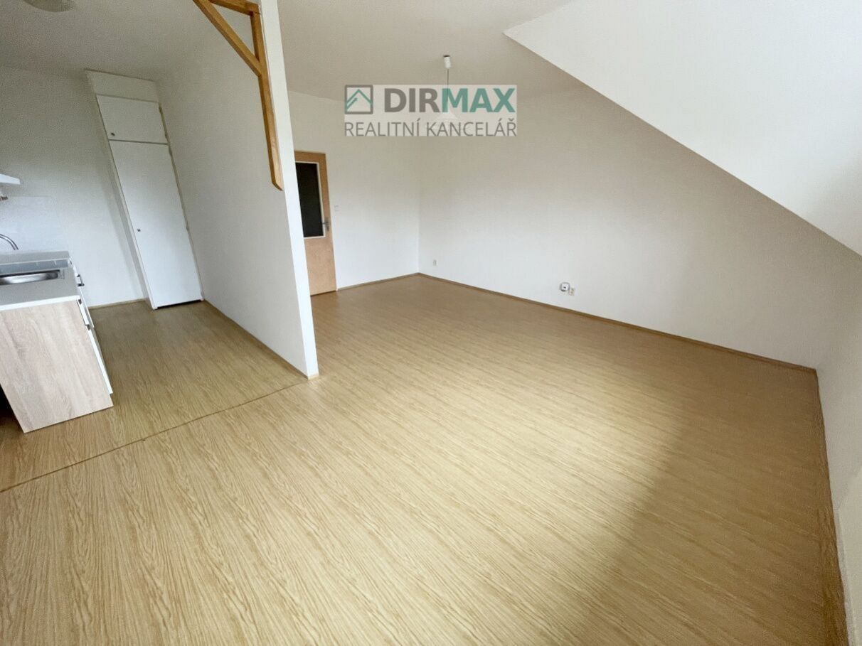 Pronájem bytu 2+kk, cihla, nezařízený, Husova ulice, Blovice – fotografie 4