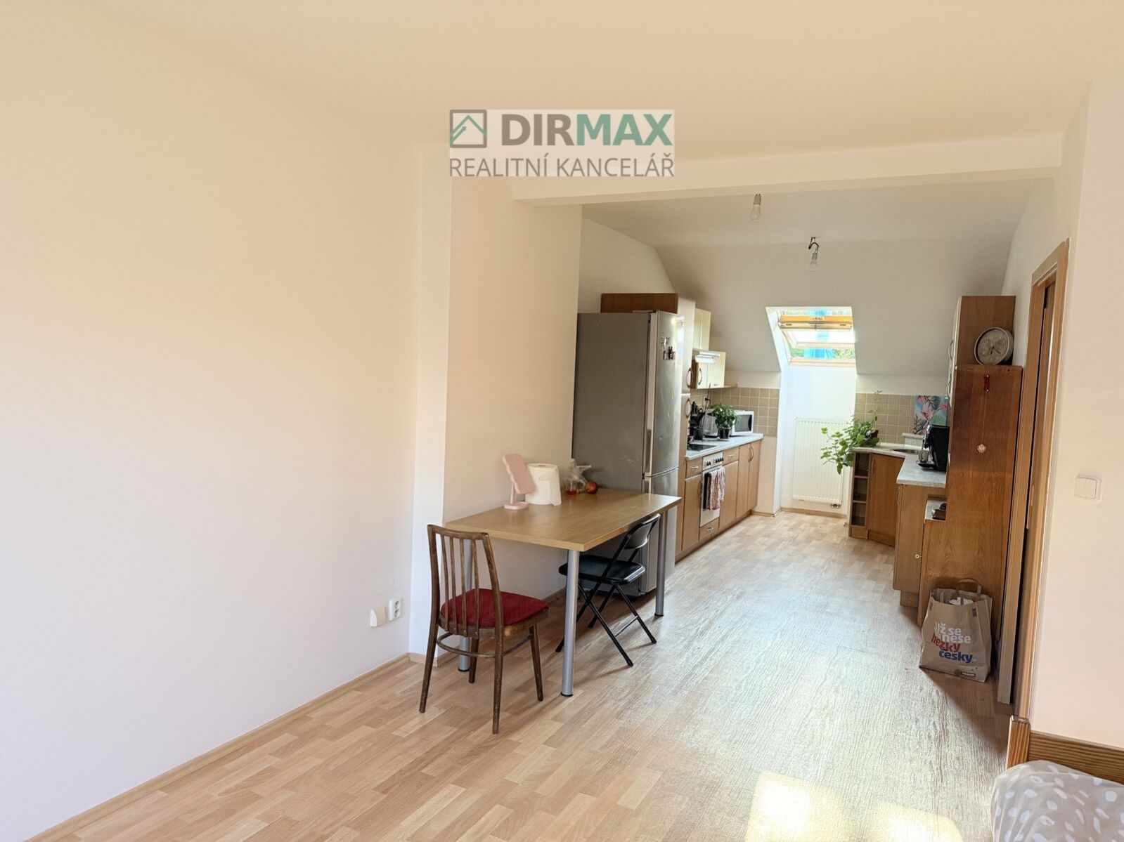 pronájem bytu 2+kk, 66m2, parkovací stání