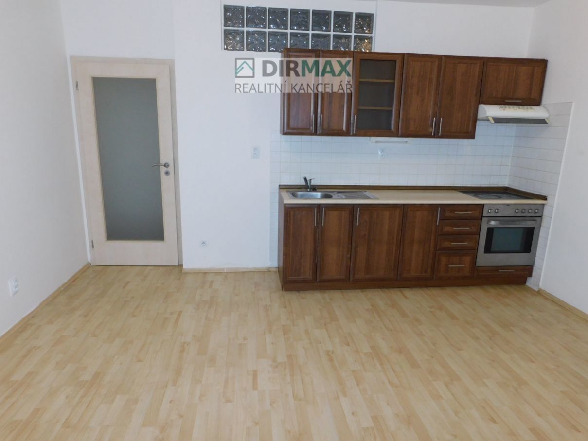 Pronájem bytu 1+1, 43 m2, Plzeň Skvrňany