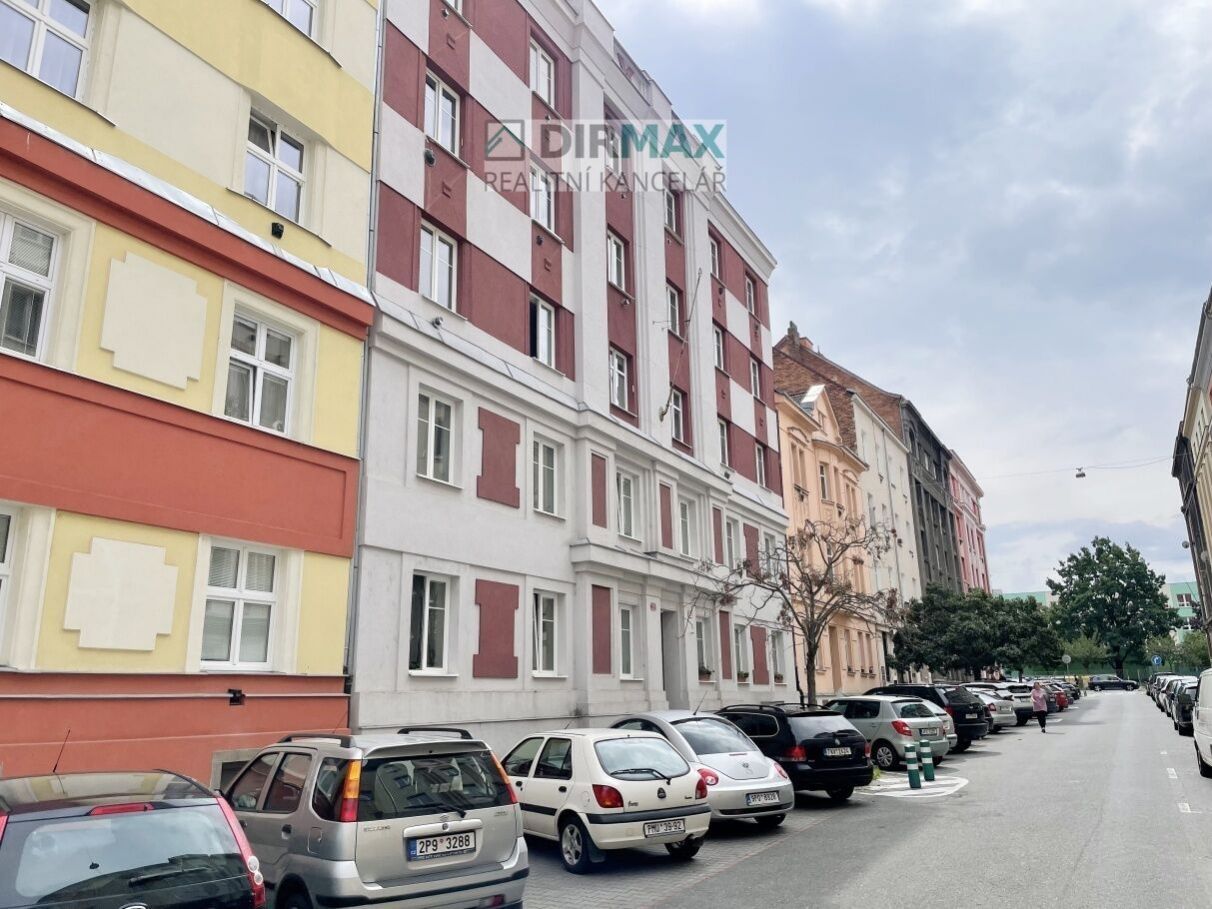 Pronájem bytu 2+kk,44m2, Vrchlického ulice, Jižní Předměstí
