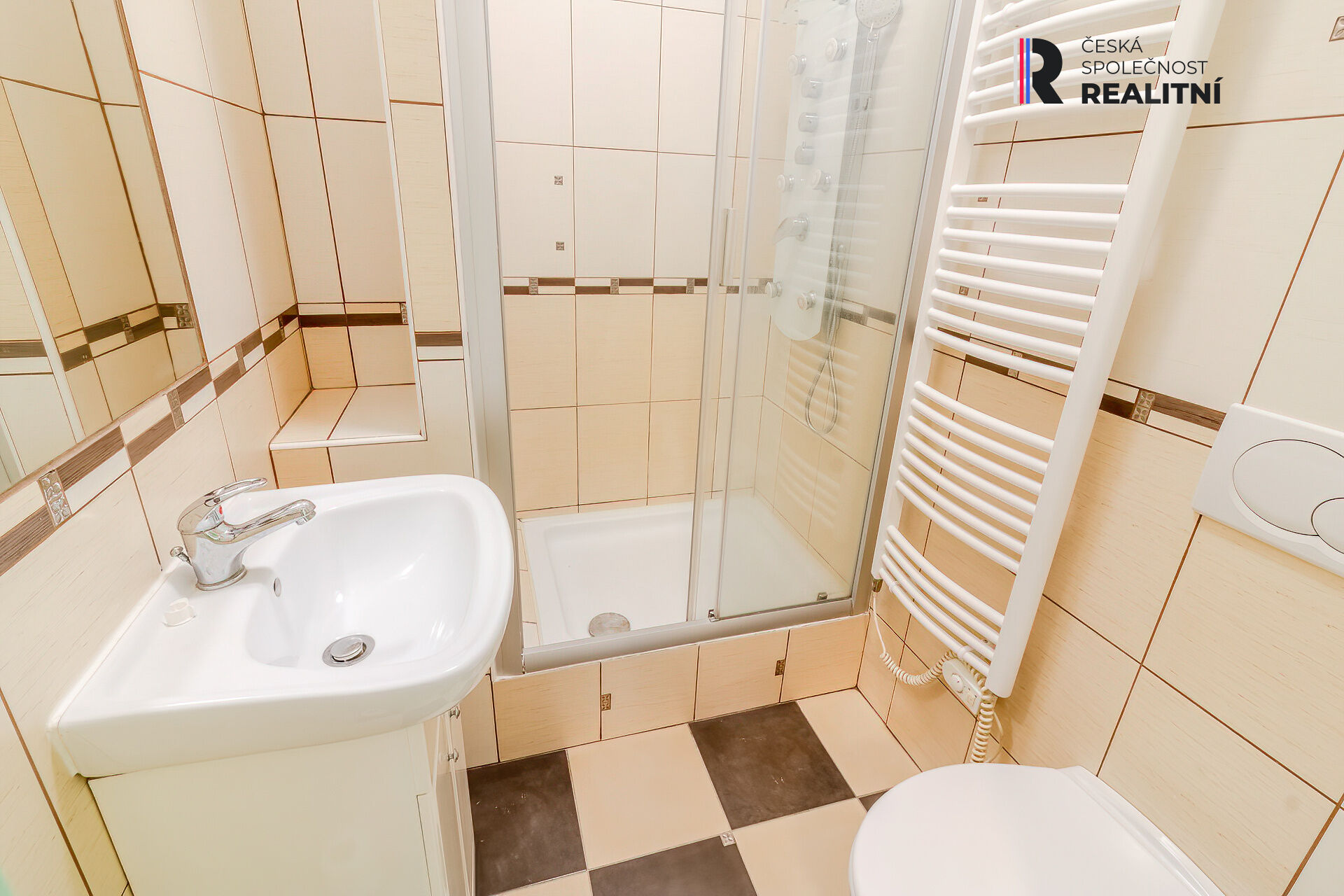 Byt 1+1, 45 m2 v širším centru města – fotografie 6
