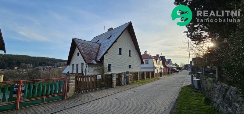 Rodinný dům 5+KK a 2+KK - Nejdek