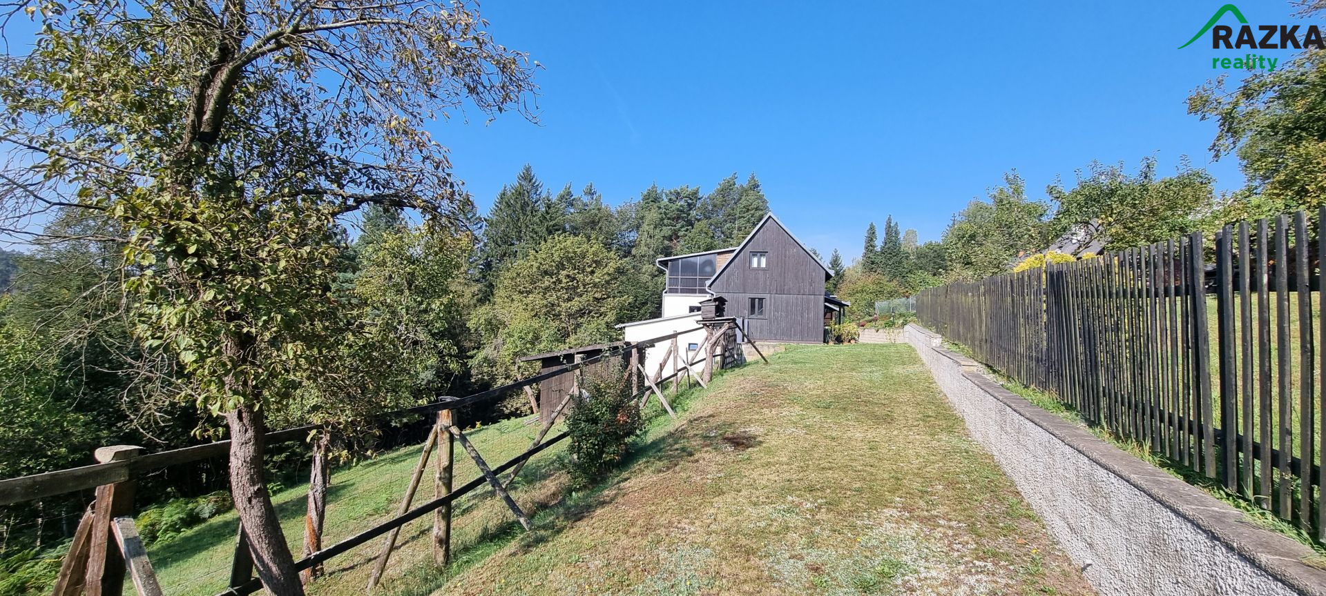 Rodinný dům v srdci Českého Švýcarska, k bydlení i podnikání – fotografie 6