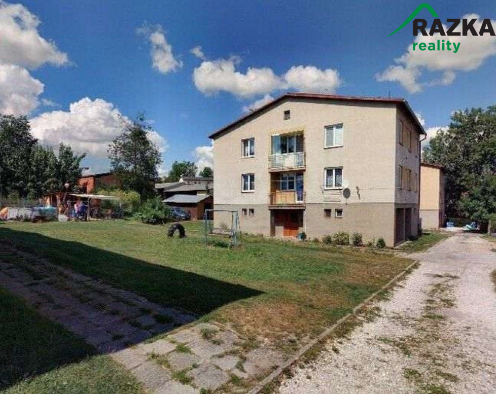 podíl 594/10734 na pozemku v Oseku u Strakonic