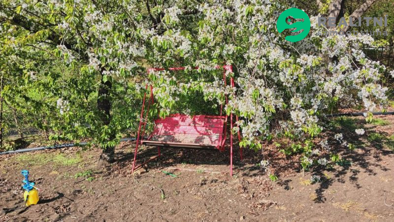 Prodej zahrady s chatkou v Kadani – 675 m² – fotografie 3