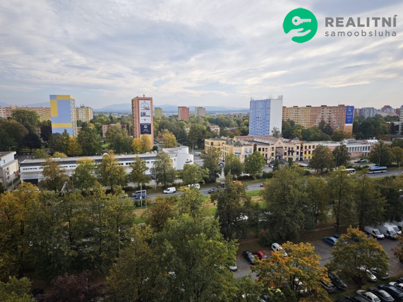 Prostorný byt 2+1 s balkonem v Ostravě-Hrabůvce – fotografie 3