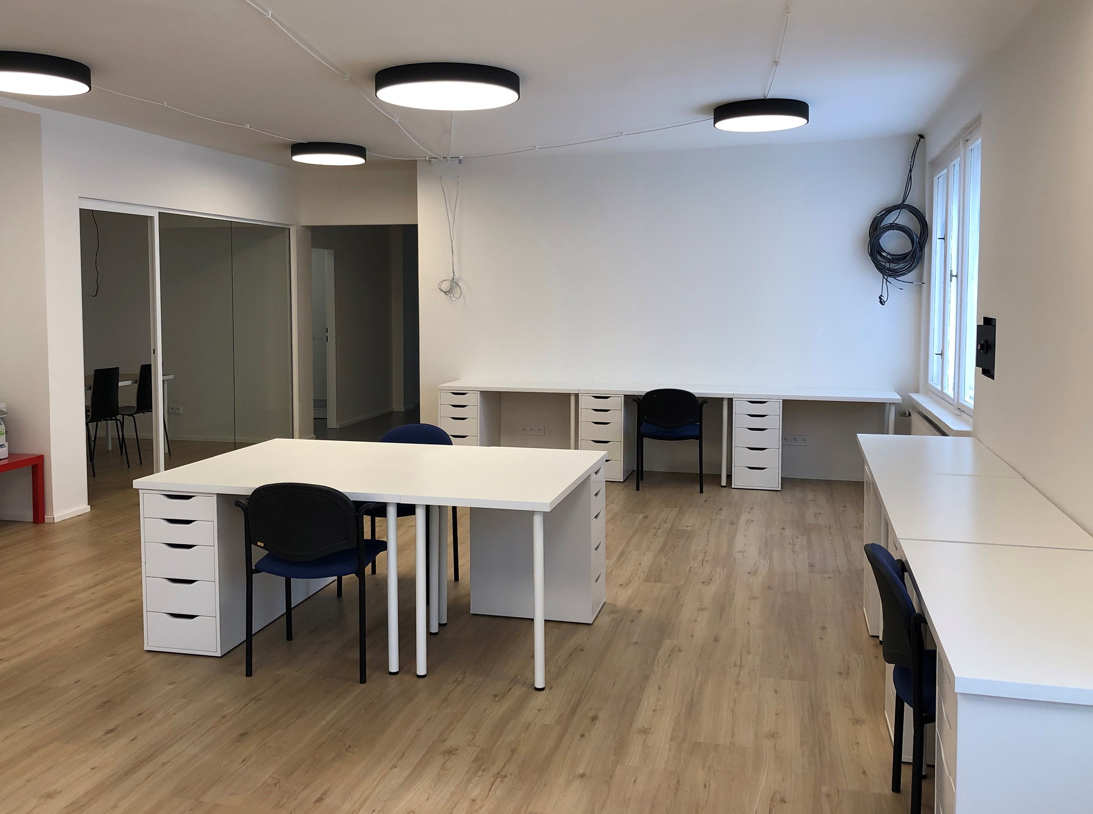 Pronájem kanceláře 13 m² nebo sdíleného pracovního místa – fotografie 4