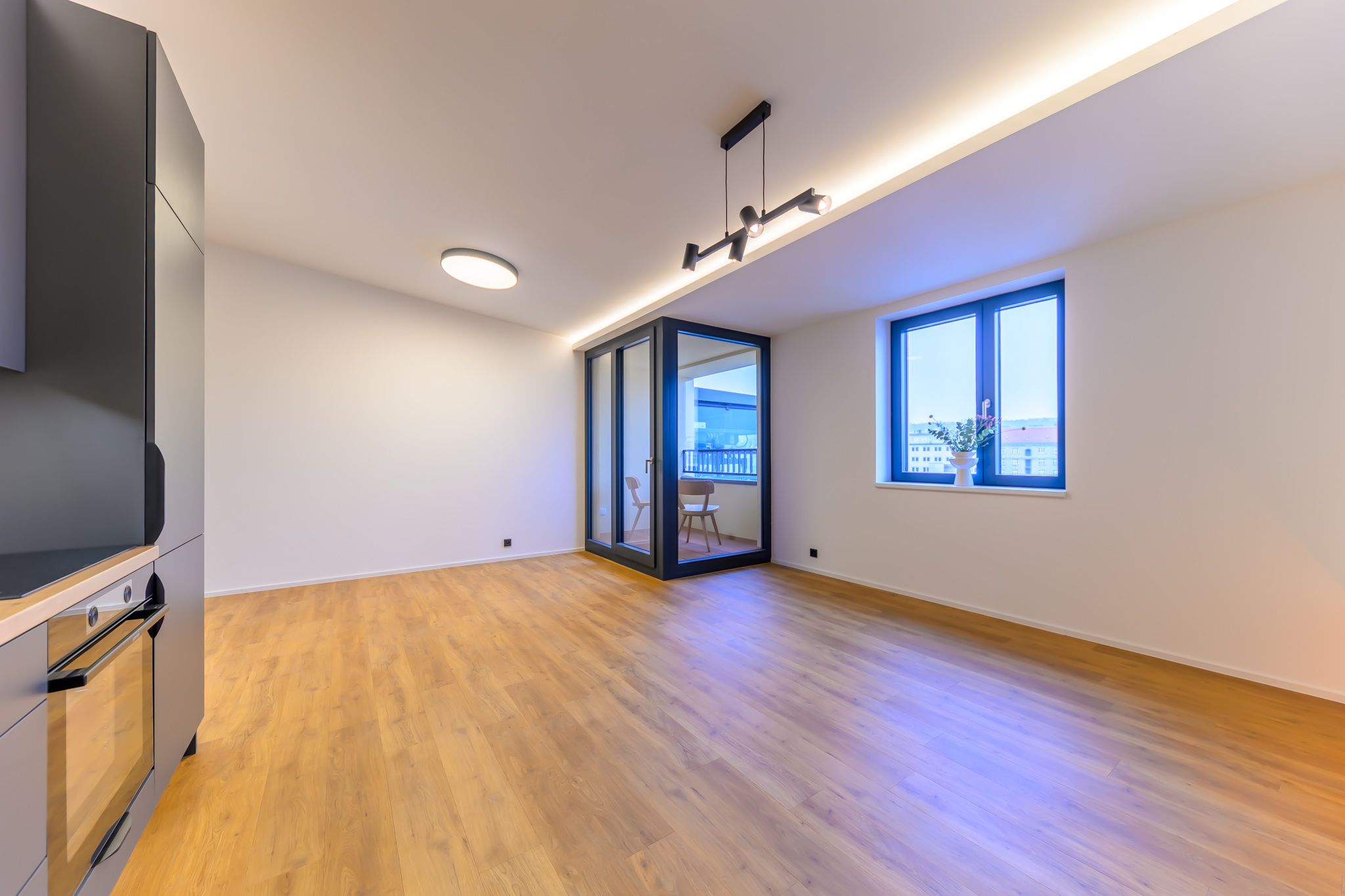 Prémiový pronájem – nový byt 2+kk 69,6 m² s balkonem, Světova 16, Praha 8 - Libeň – fotografie 2
