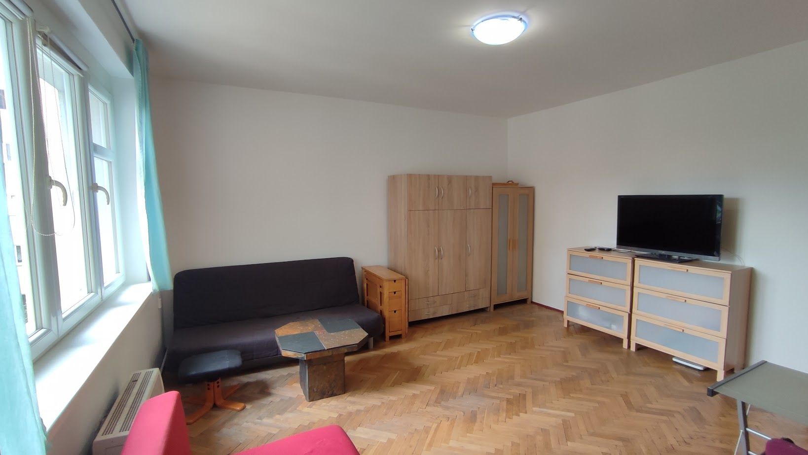 Pronájem bytu 2+kk 51 m² – fotografie 3