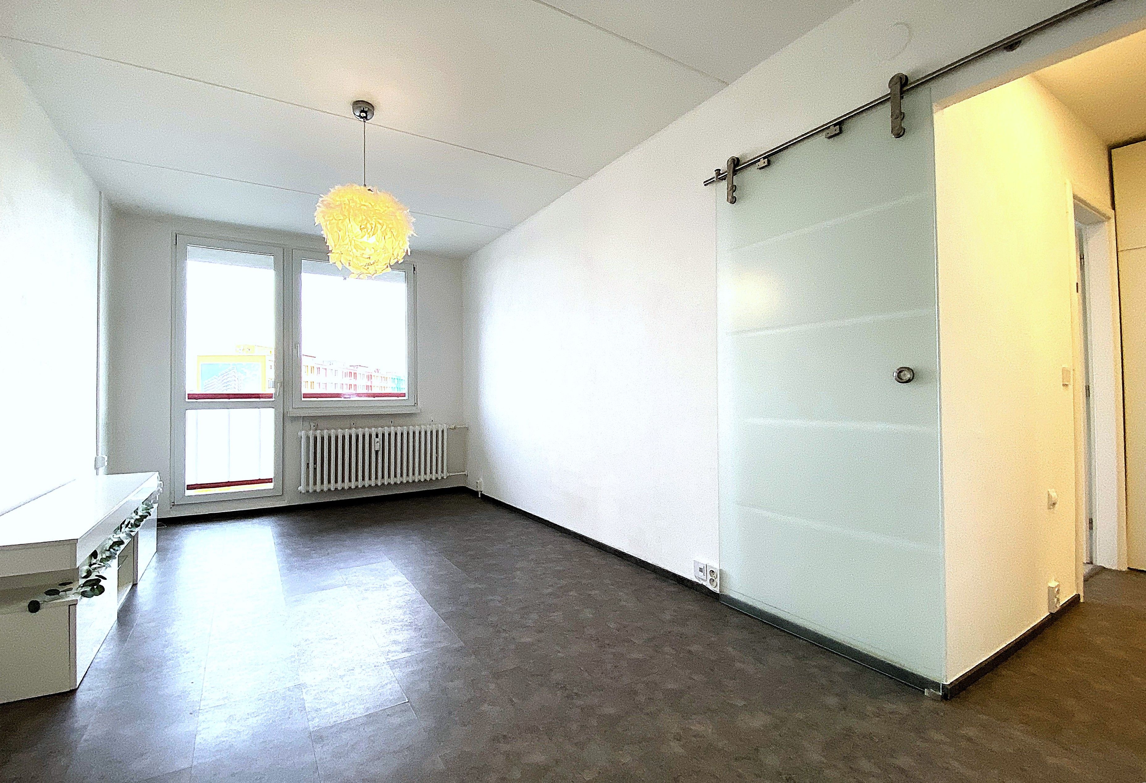 Pronájem bytu 2+kk 47 m² s lodžií Praha 4, sídl. Novodvorská