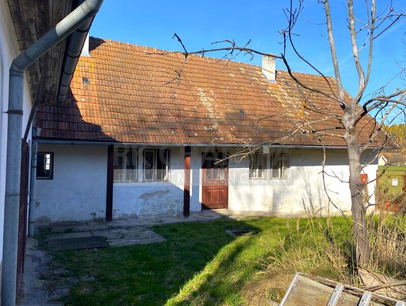 Prodej vesnického víkendového objektu, Nová Ves, obec Číměř, u Lásenice, 4+kk, garáž, sad, 3.602 m2.
