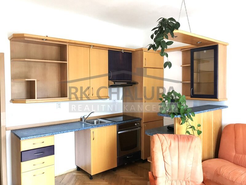 Pronájem zděného bytu 2+kk, ul. Mánesova, České Budějovice, 46 m2, parkování, terasa, sklep – fotografie 6