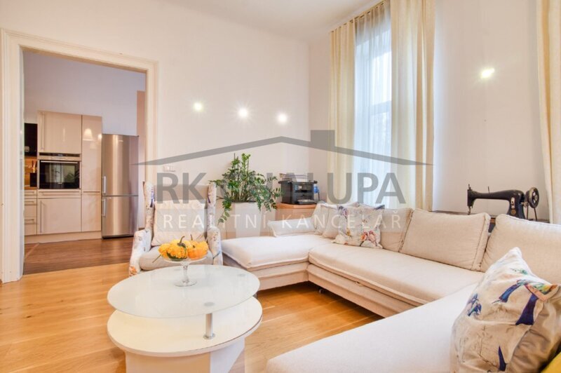 Pronájem nadstandardního zděného 3+1, po rekonstrukci, 123 m2, Žižkova tř., České Budějovice