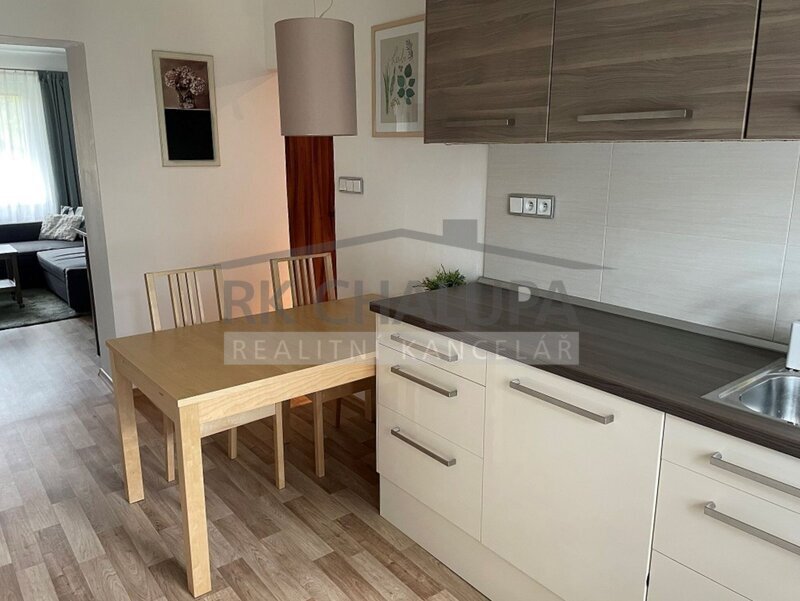 Prodej zděného bytu 2+1, v OV, ul. Nádražní, Třeboň, 1. patro., 48 m2 – fotografie 4