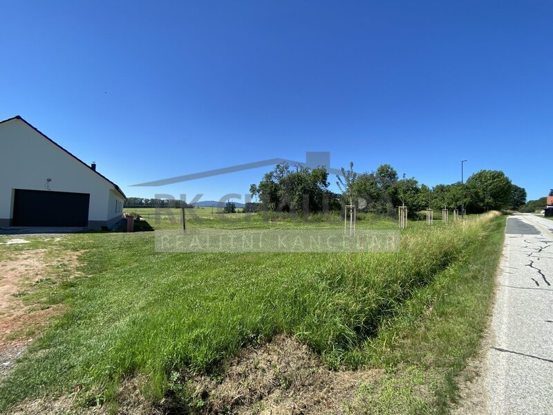 Pozemek k zástavbě rod. domy, kraj obce Mahouš, sítě u pozemku, 3.847 m2 – fotografie 6