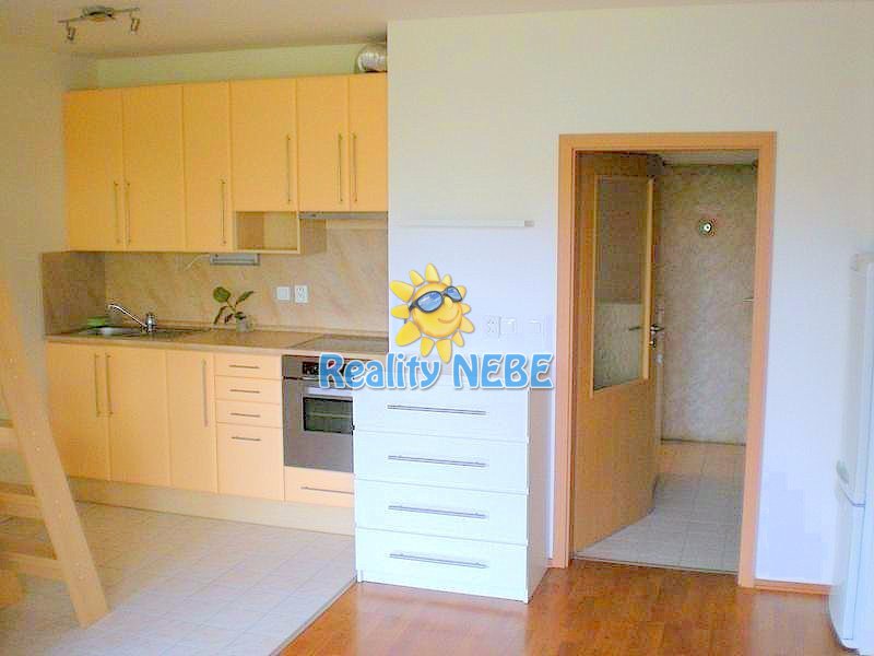 Pronájem bytu 1+kk/B/S, 41 m2, Boloňská, Praha 10, Horní Měcholupy – fotografie 6
