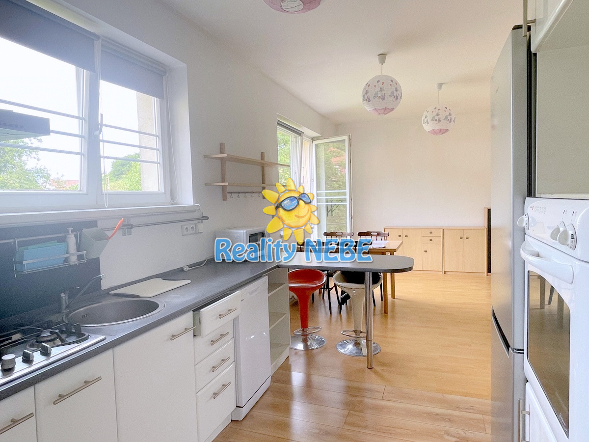 Pronájem bytu 3kk/B/G 94m2 Pod Stárkou Praha 4 Michle
