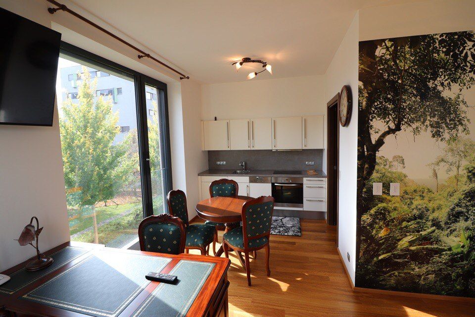 Pronájem bytu 1+kk, 42m2, Praha 4 - Nusle