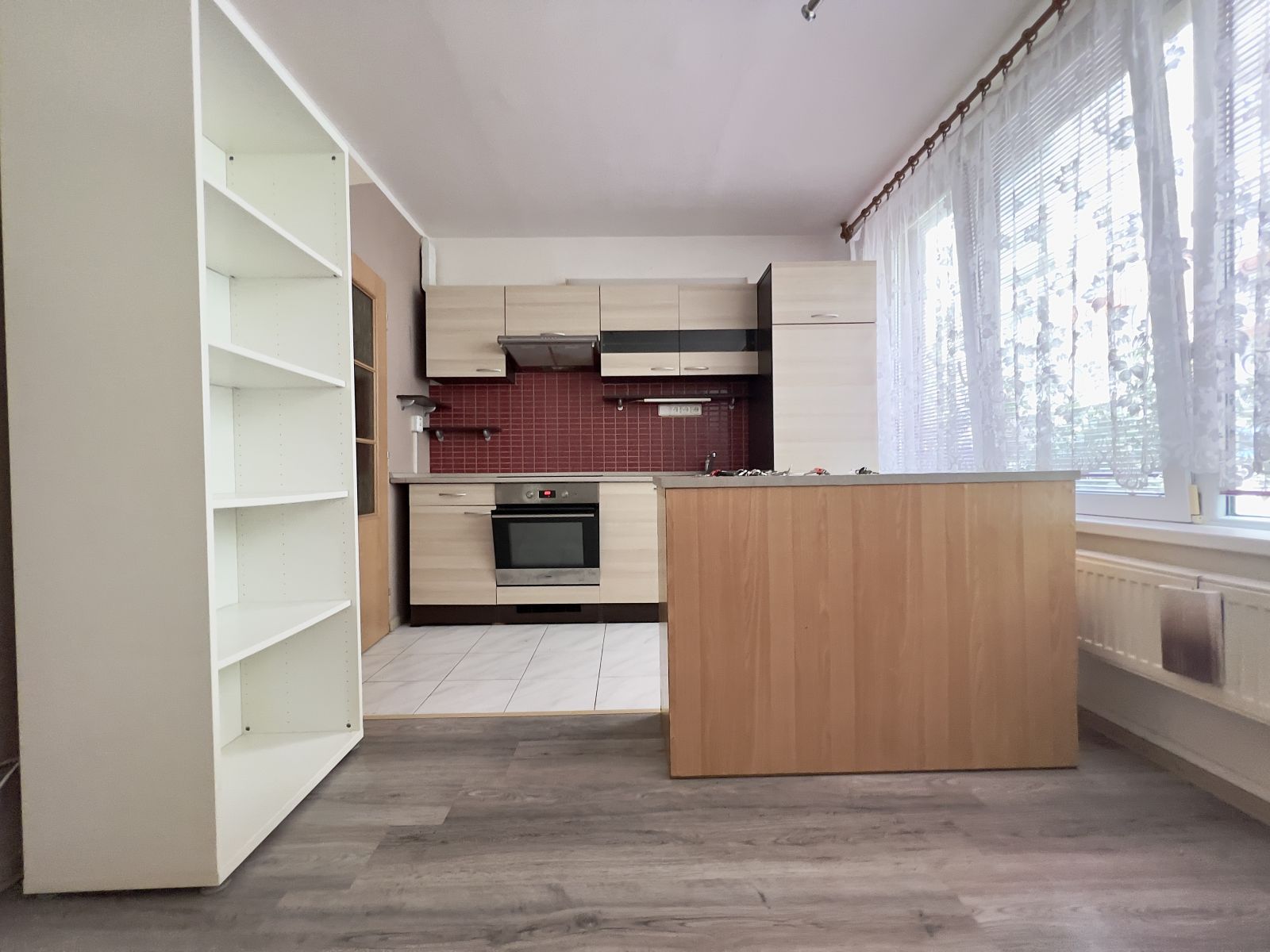Pronájem bytu 2+kk, 48m2, Praha 8 - Bohnice