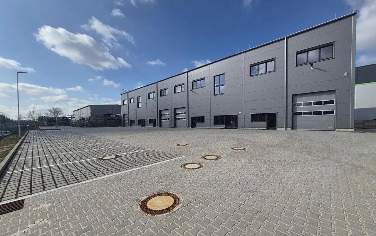 Pronájem moderní haly 550 m² Praha 10, Hostivař