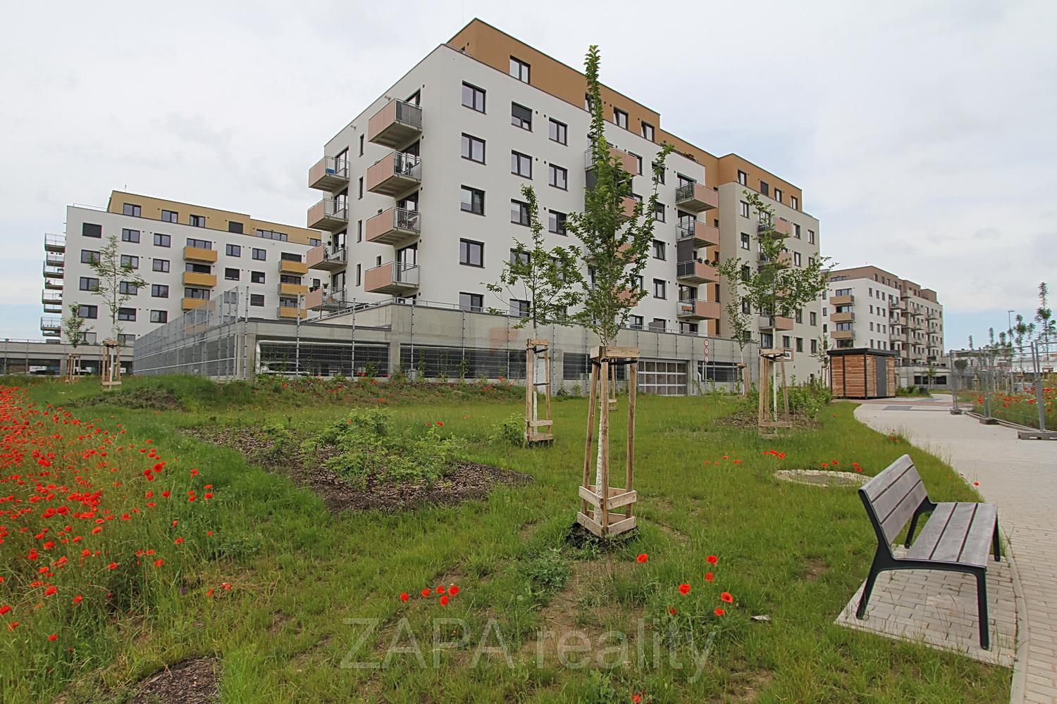 pronájem bytu 2+kk/B 57,6 m2 novostavba 2.patro s výtahem Praha 9 Kbely část. zař.