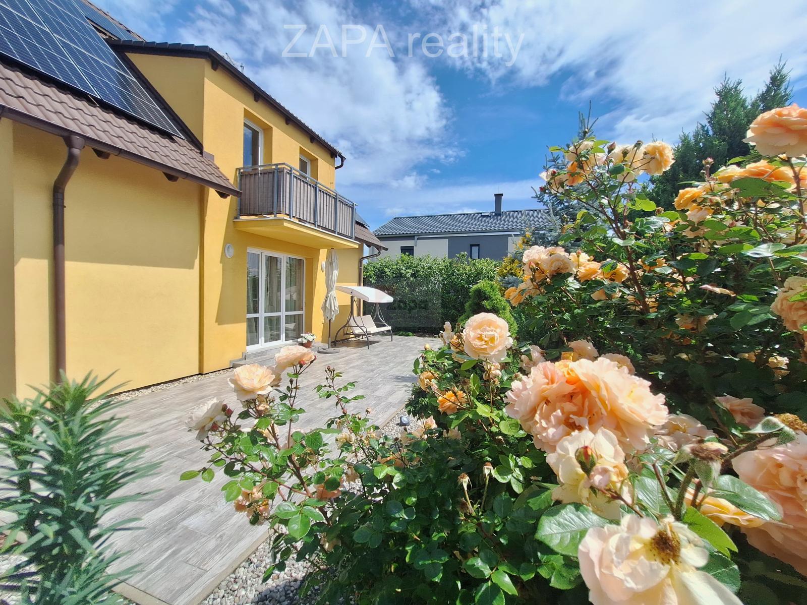 Prodej samostatného RD 5+kk+garáž celkem 218 m2 pozemek 620 m2 ul. V pěšínkách Přezletice