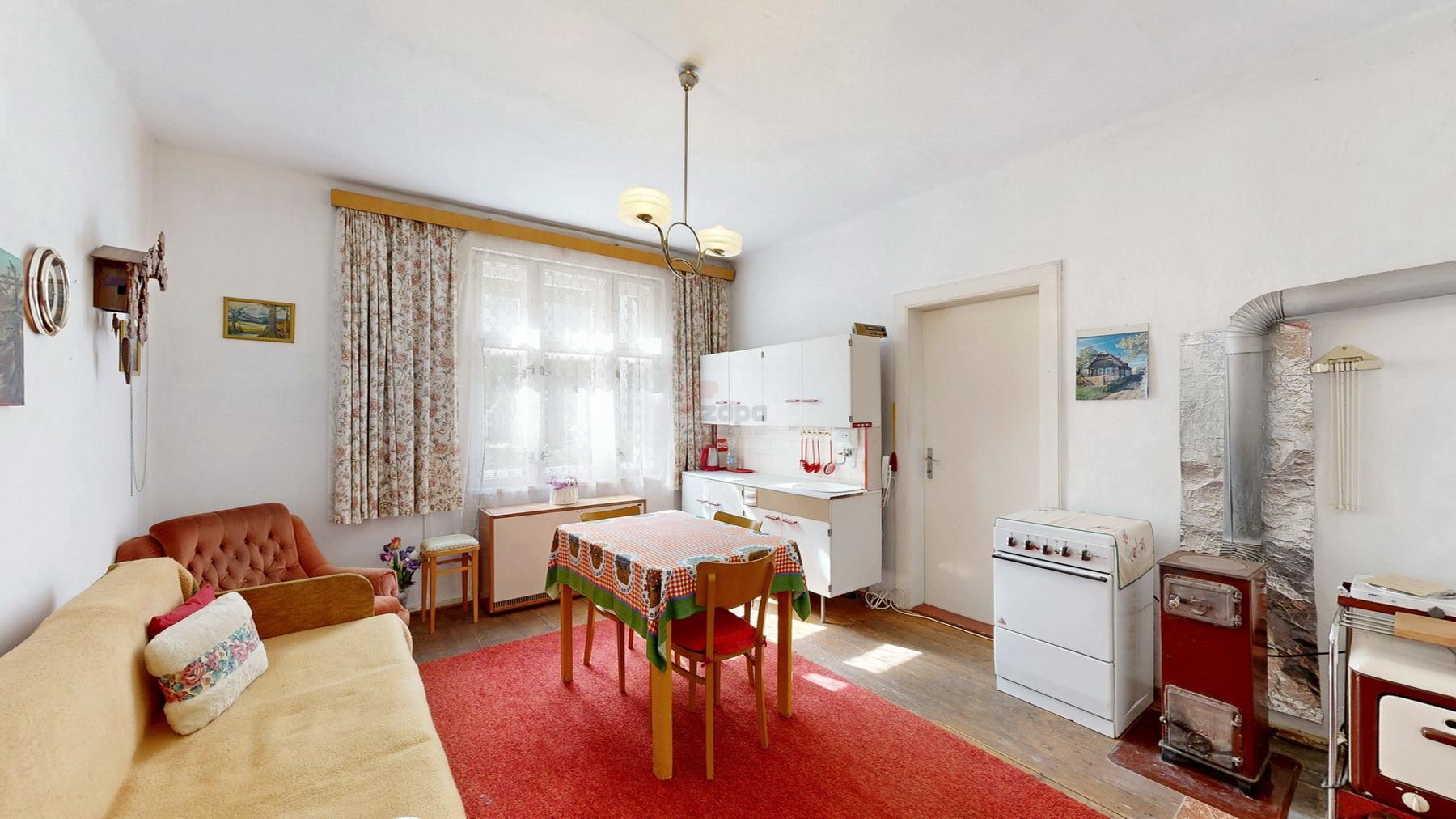 Prodej rodinného domu 264 m2 s garáží 20 m2 a pozemkem 697 m2, Strakonice I – fotografie 5
