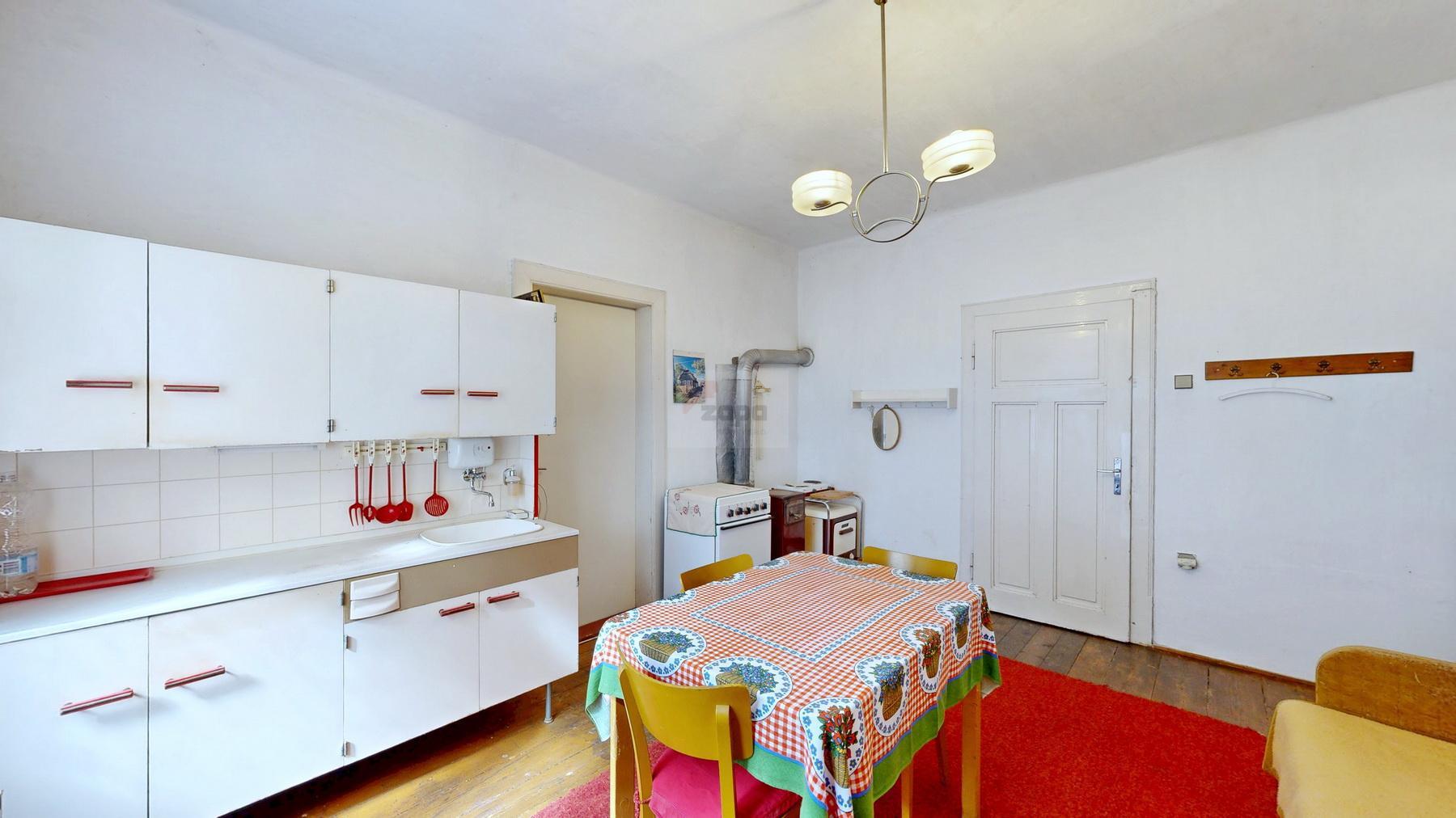 Prodej rodinného domu 264 m2 s garáží 20 m2 a pozemkem 697 m2, Strakonice I – fotografie 6